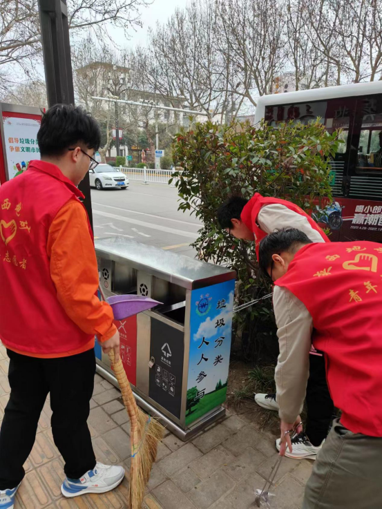 8deb7cd7b3ca3539476a6c16ccff7958.png 公司團(tuán)委開(kāi)展志愿服務(wù)活動(dòng) 助力渭南市文明城市創(chuàng)建259.png